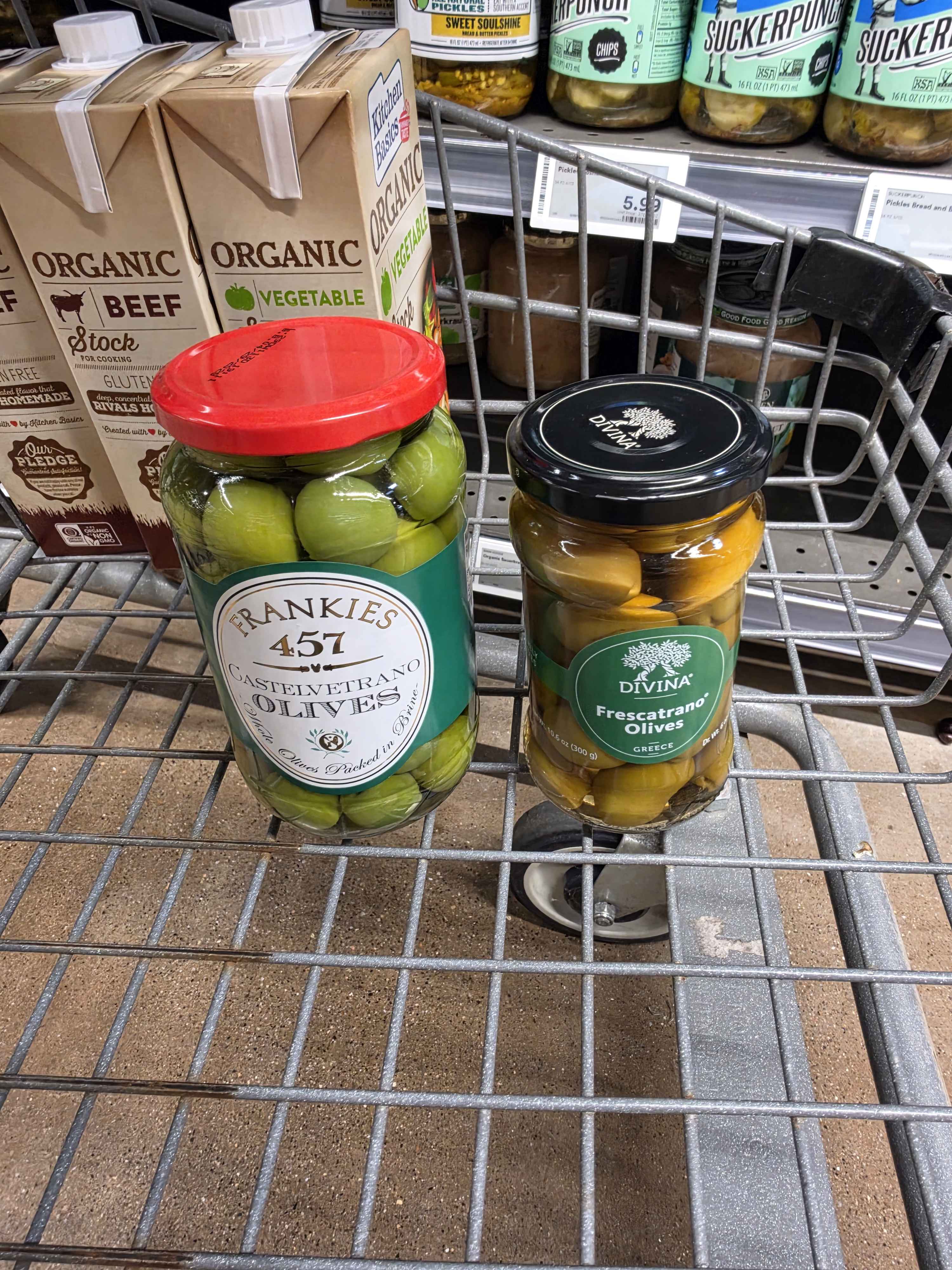 Frankies Castelvetrano and Divina Frescatrano in the cart.